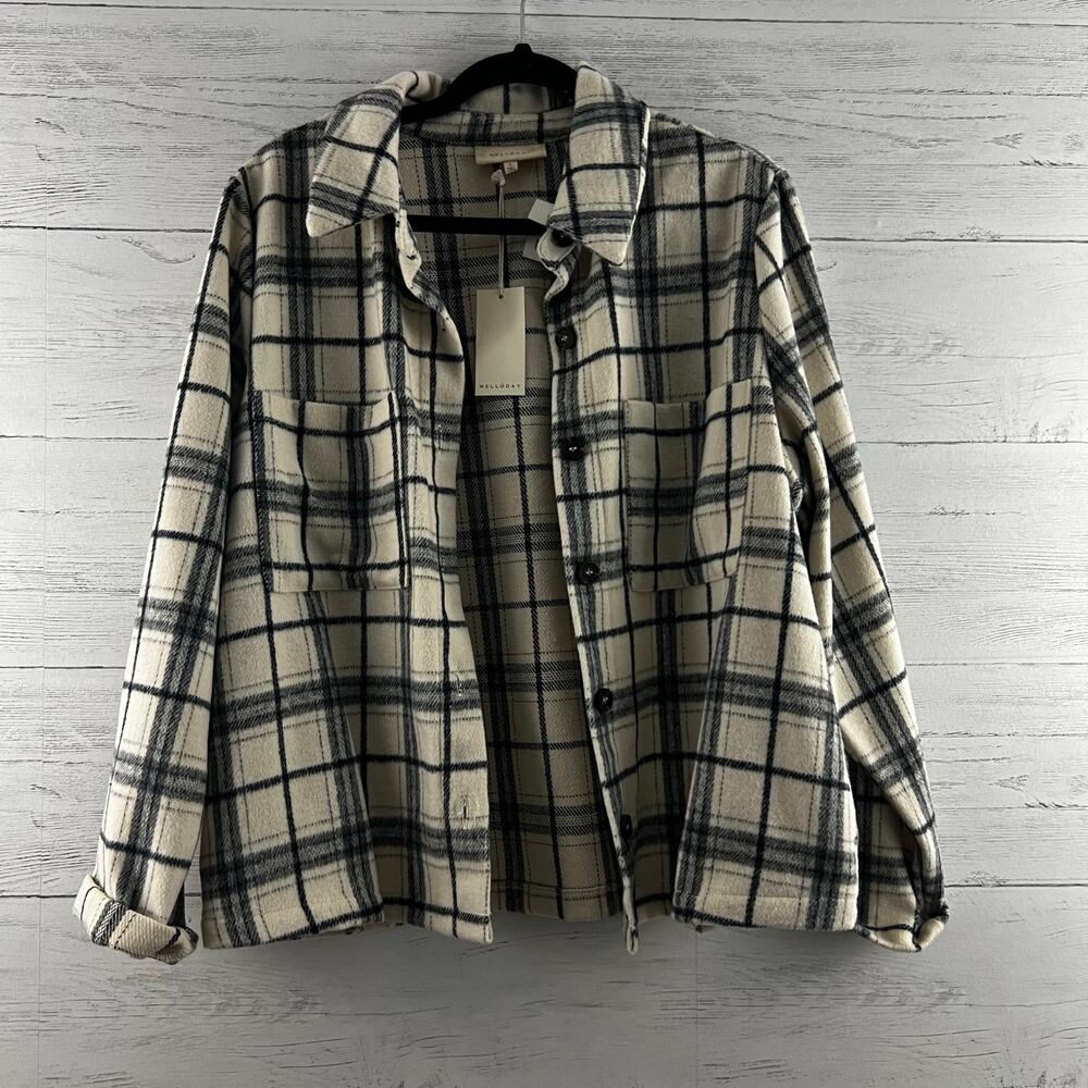 Melloday NWT Cream and Black Plaid Flannel Shacket Size‎ L